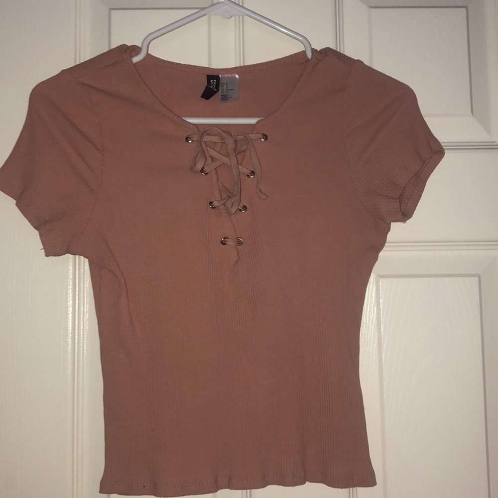 Pink Ribbed Crop Top - Picture 2 of 3
